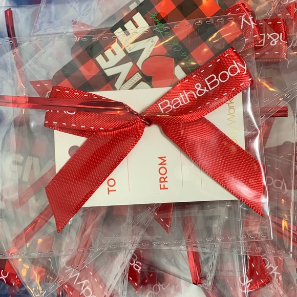 130 Bath and Body Works Gift Tags - Picture 4 of 4